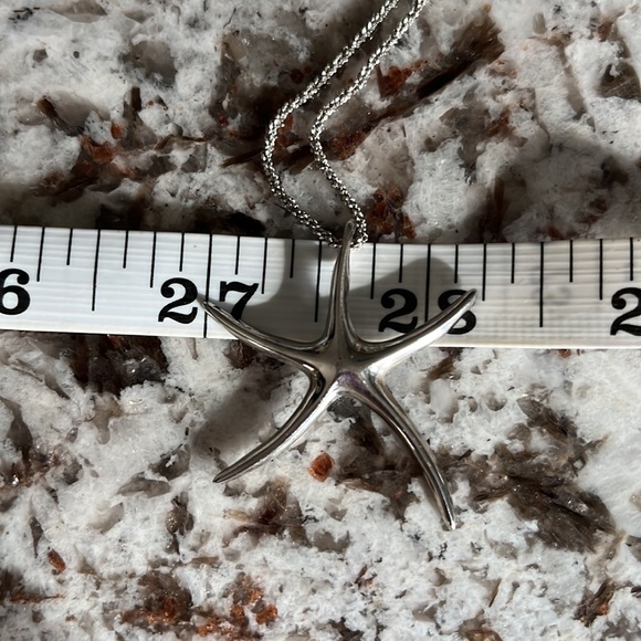 .925 silver starfish necklace. - Picture 8 of 10